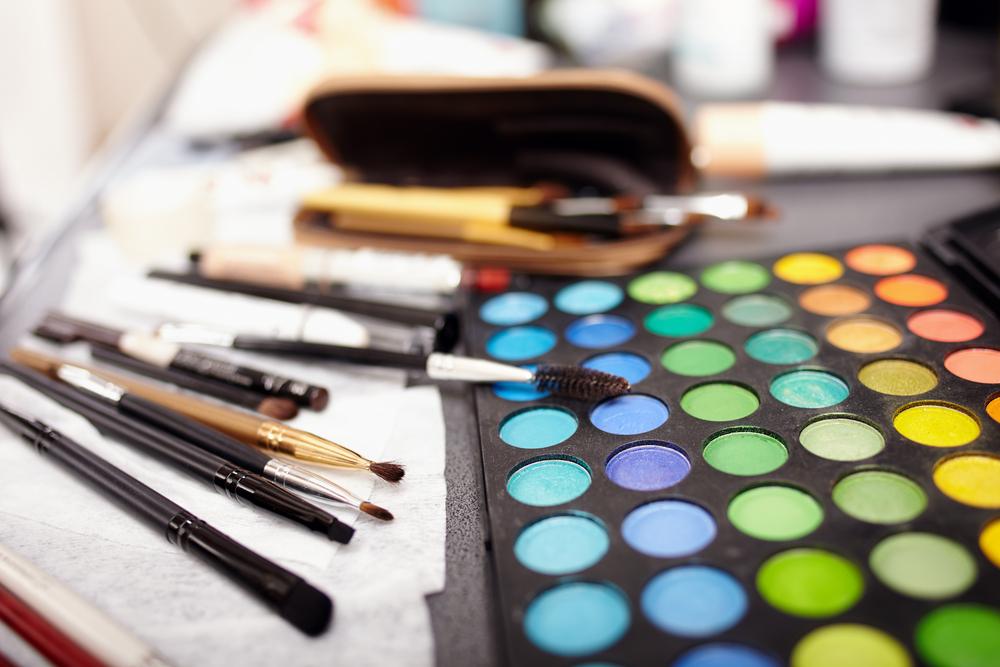 How to become a pro at doing natural looking makeup